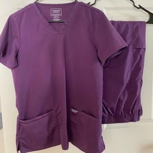 Cherokee Workwear Revolution Scrub Set